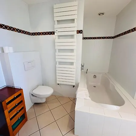 Large, Light And Modern 2 Bedroomed In With Sea Views, Pool And Lovely Terrace - 1503 *