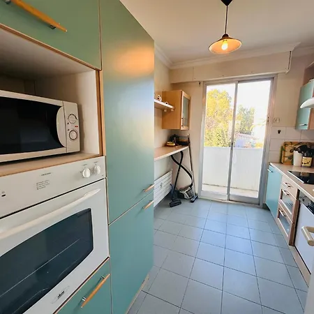 Large, Light And Modern 2 Bedroomed In With Sea Views, Pool And Lovely Terrace - 1503 * Cannes