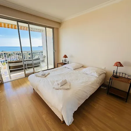 Lägenhet Large, Light And Modern 2 Bedroomed In With Sea Views, Pool And Lovely Terrace - 1503