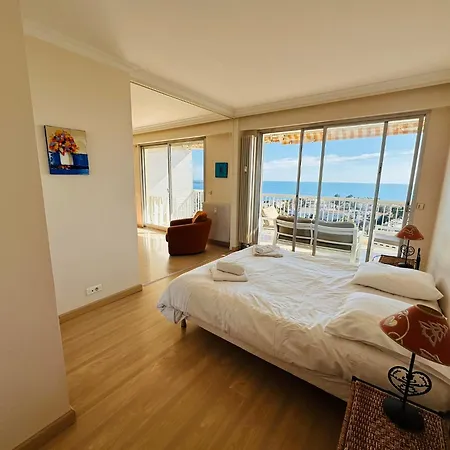 Large, Light And Modern 2 Bedroomed In With Sea Views, Pool And Lovely Terrace - 1503 * Cannes