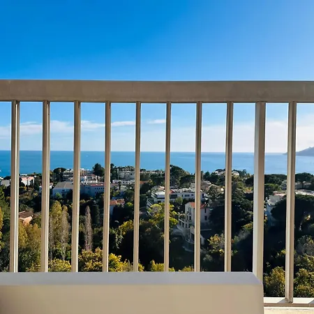 Large, Light And Modern 2 Bedroomed In With Sea Views, Pool And Lovely Terrace - 1503 Cannes