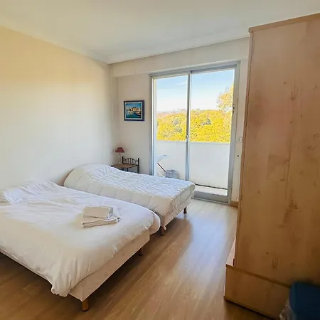 Large, Light And Modern 2 Bedroomed In With Sea Views, Pool And Lovely Terrace - 1503